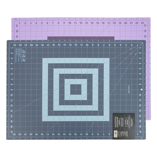 Fiskars 2-Sided Cutting Mat (Blue&Purple)
