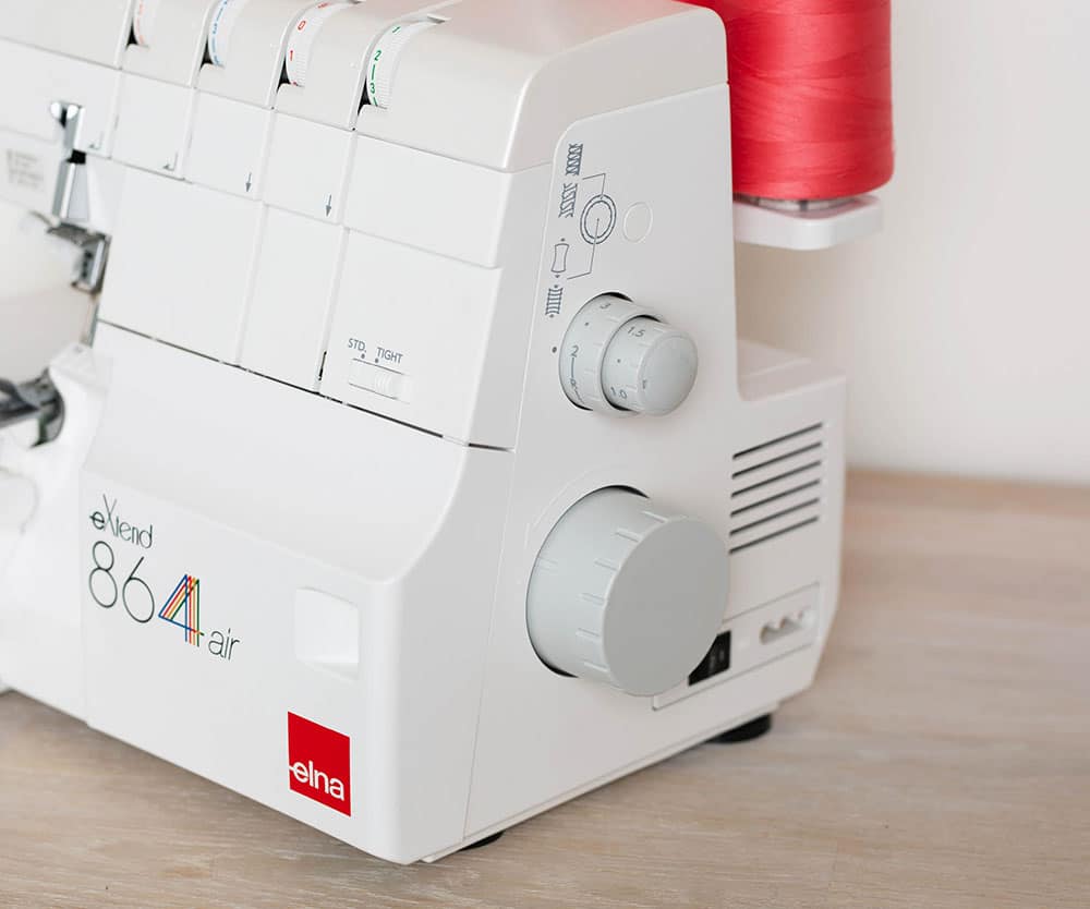 Elna eXtend 864 air serger