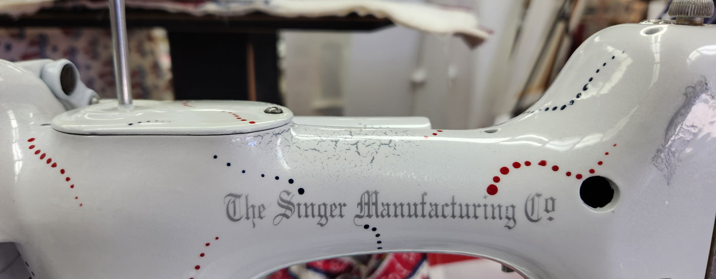 Singer Featherweight 221 Custom US Marine