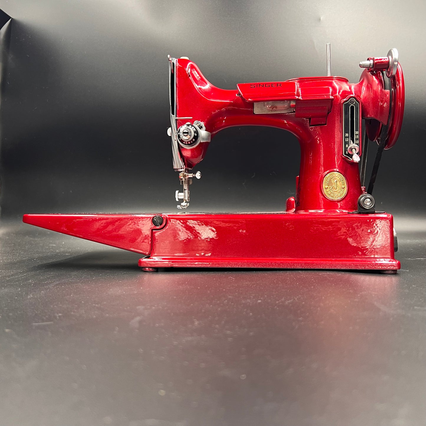 221 Singer Feather Weight - Deep Matallic Red