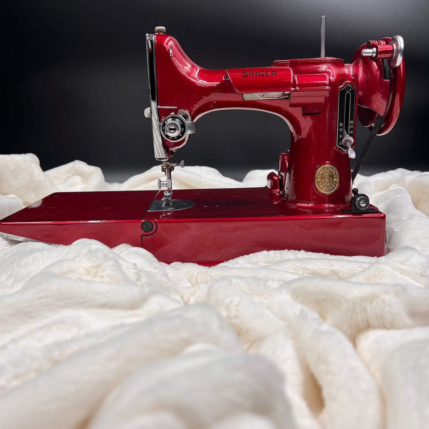 221 Singer Feather Weight - Deep Matallic Red