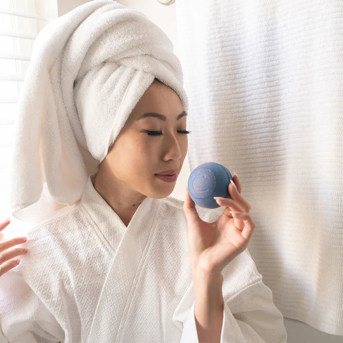 Cosset - Moody Blues Therapy Bath Bomb (Mood Ring - Milk Bath)