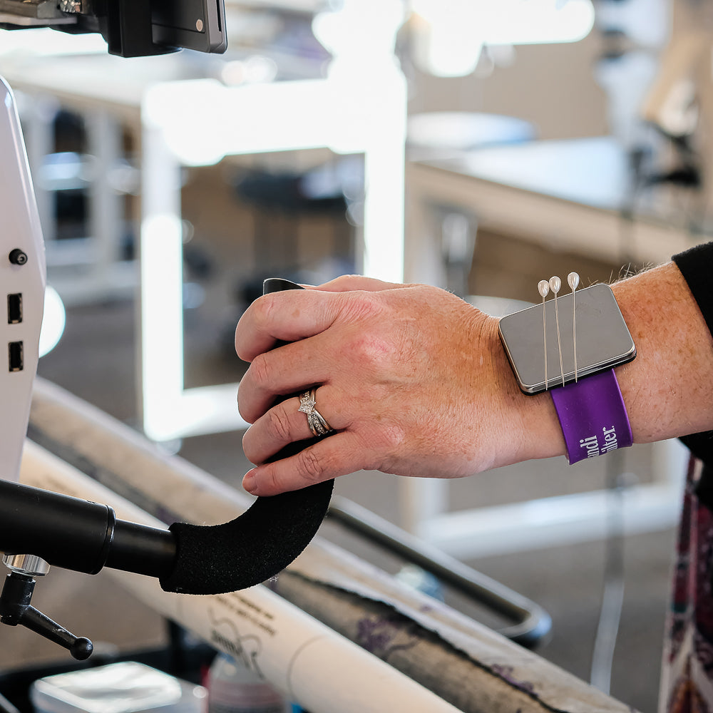 Handi Quilter Magnetic Slap Bracelet