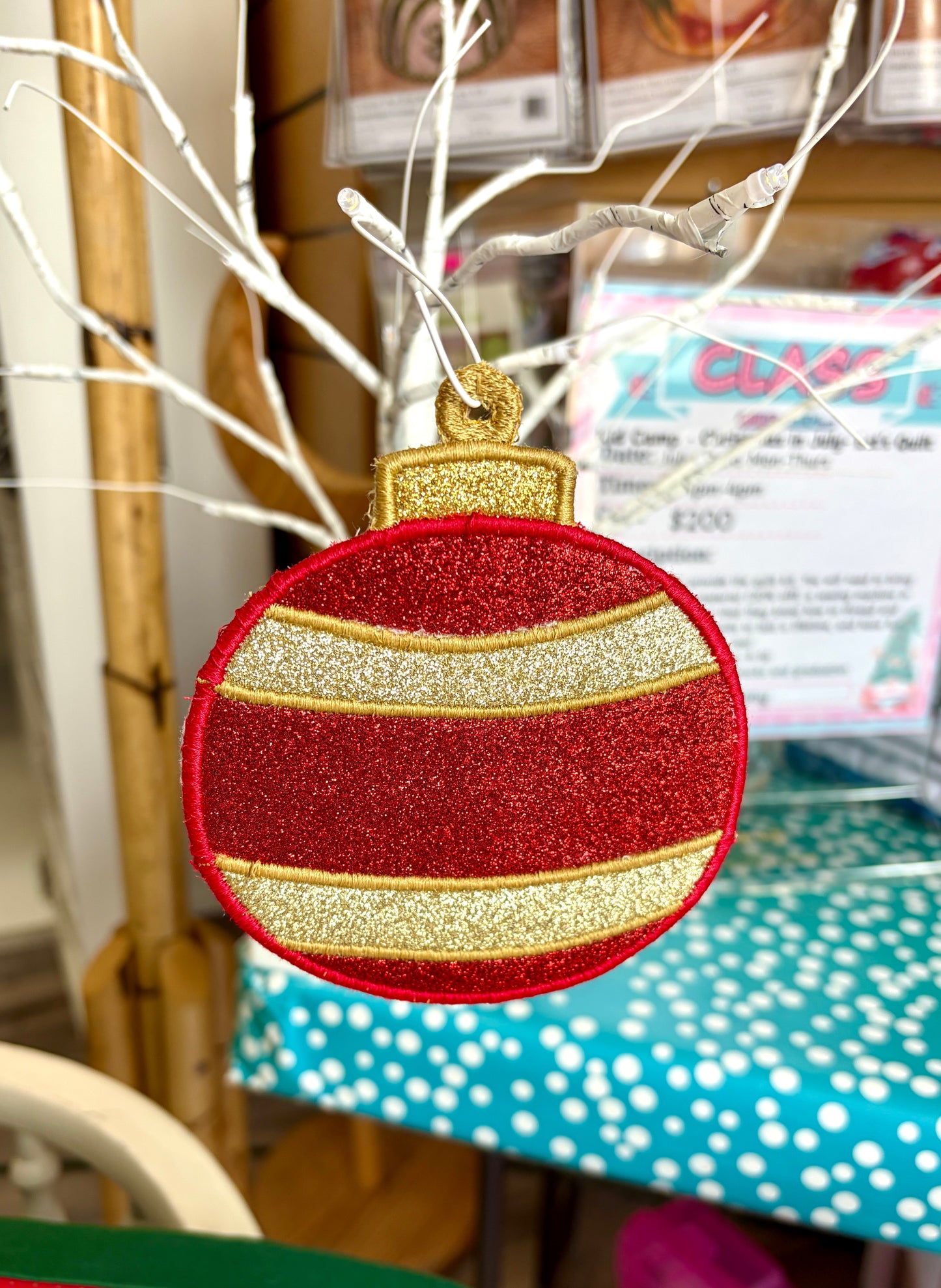 Class: Christmas Embroidery Ornament - July 10th - Teresa Allsop