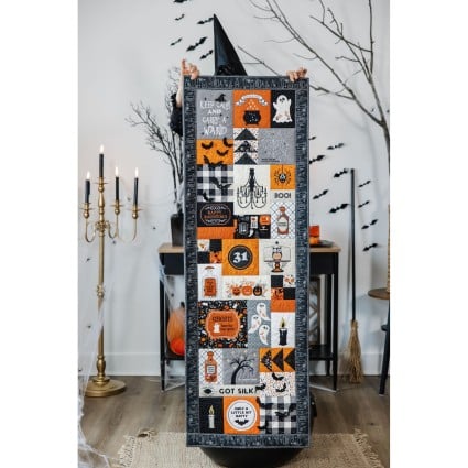 Pumpkins & Potions Ladder Quilt Machine Embroidery CD