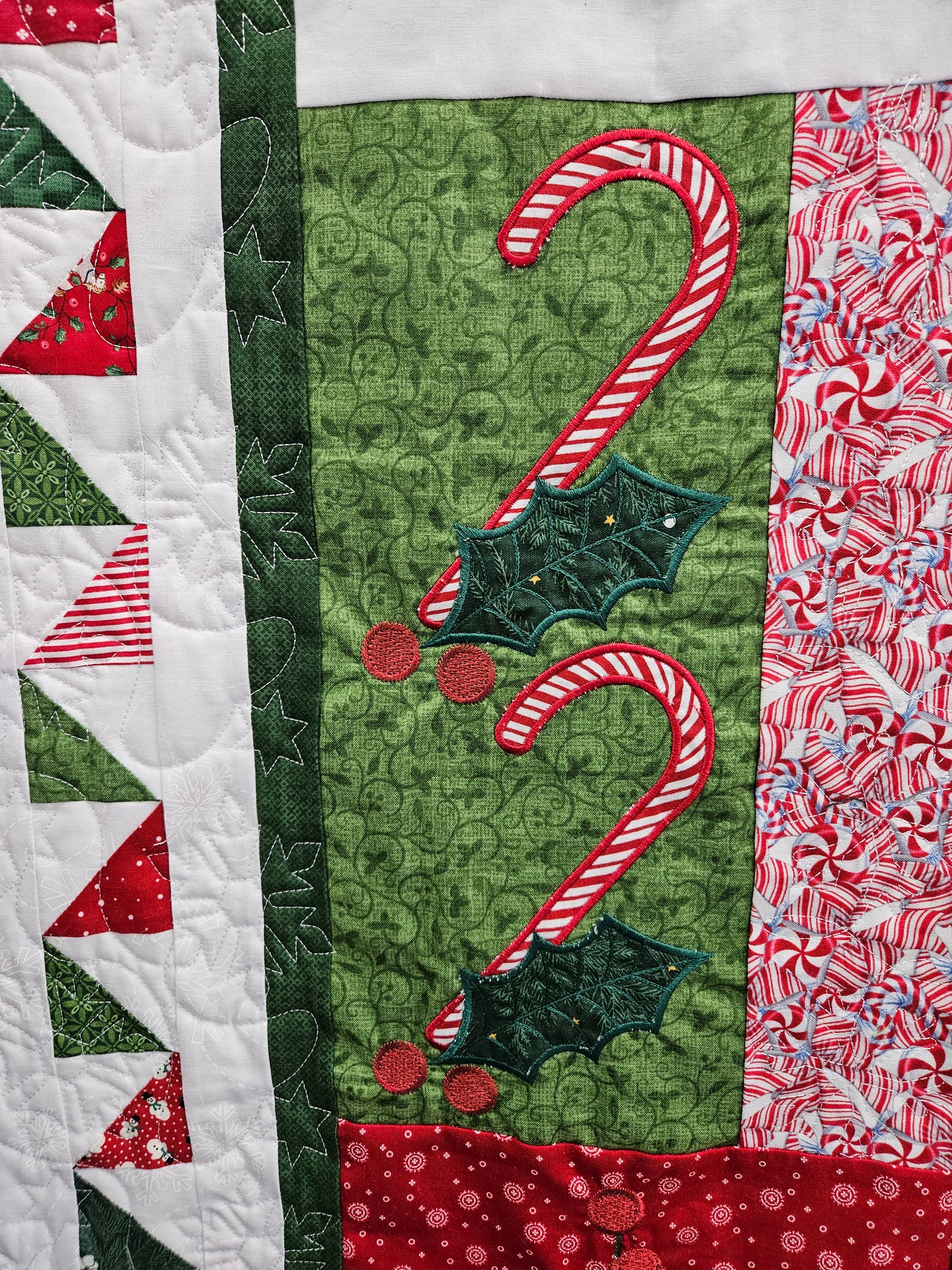 Class: Julie Blake's Christmas in July - July 21,22 & 23 Non Refundable limited seating