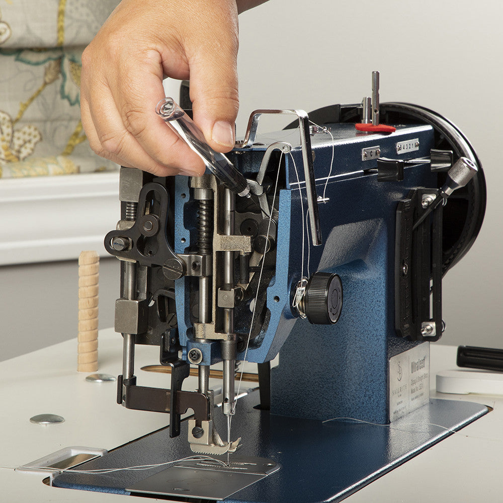 Precision ½ oz. Needle Point Oiler