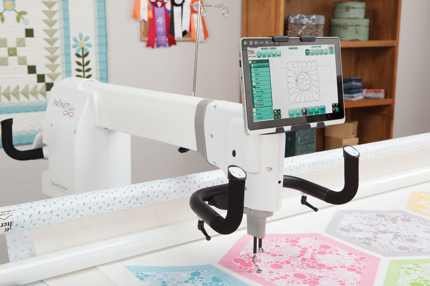 Handi Quilter 26 inch Infinity Long arm Quilting Machine