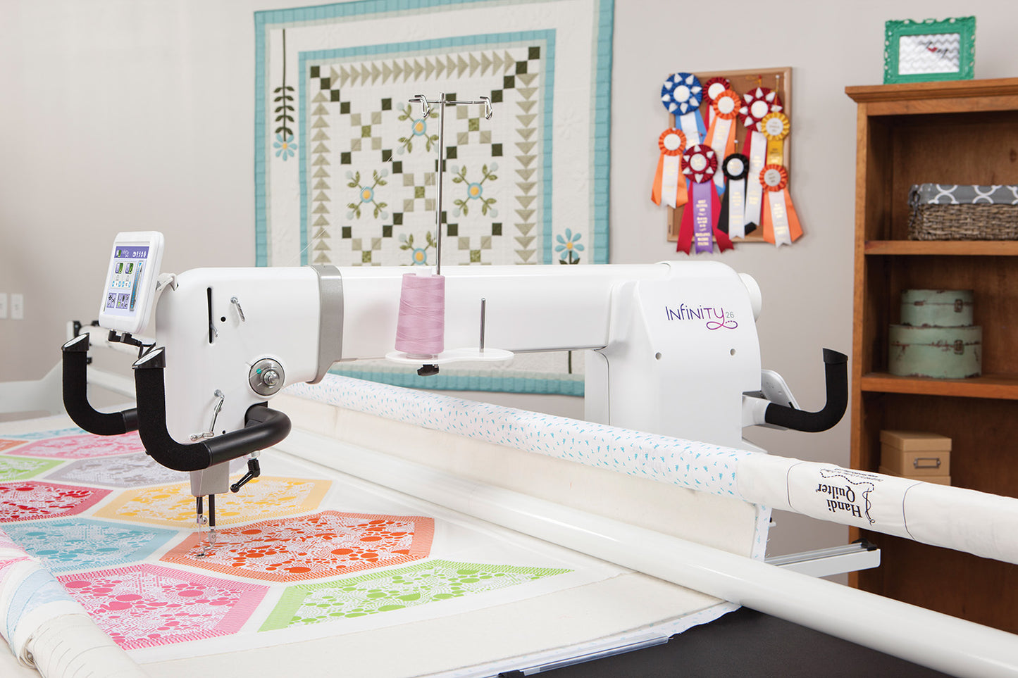 Handi Quilter 26 inch Infinity Long arm Quilting Machine