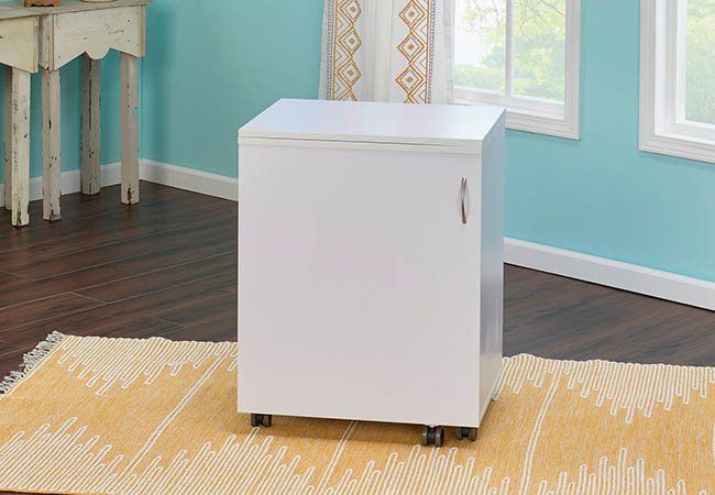 TAILORMADE COMPACT TABLE