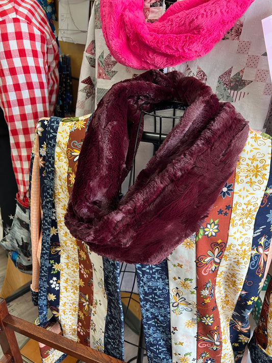 Class: Infinity Scarf - July 8 10:30am-12:00pm - Tammy