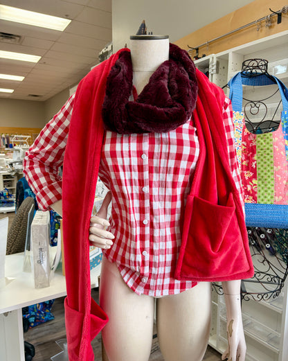 Class: Cuddle Scarf with pockets - July 9th - Teresa Allsop