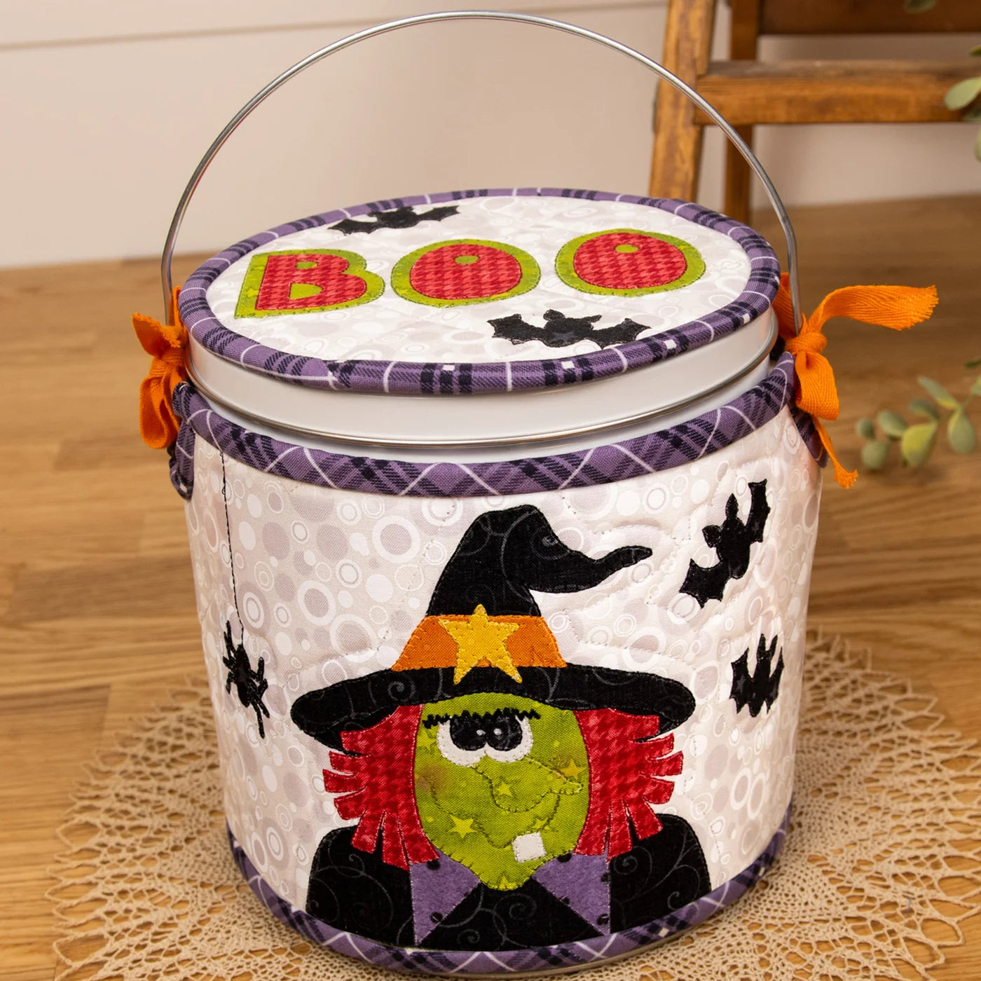 Broomstick & Boos Cozy Kit Embroidery - The Whole Country Caboodle