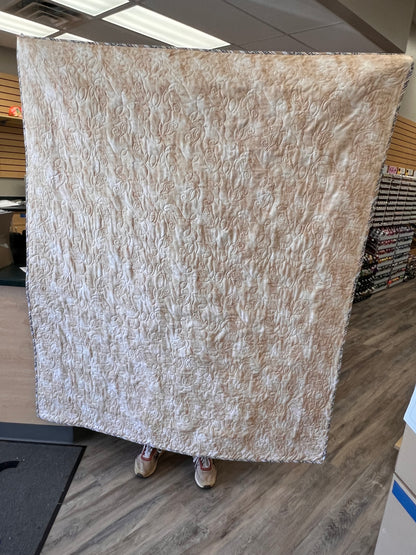 Lockwood Manner Quilt Kit - Wilmington Prints