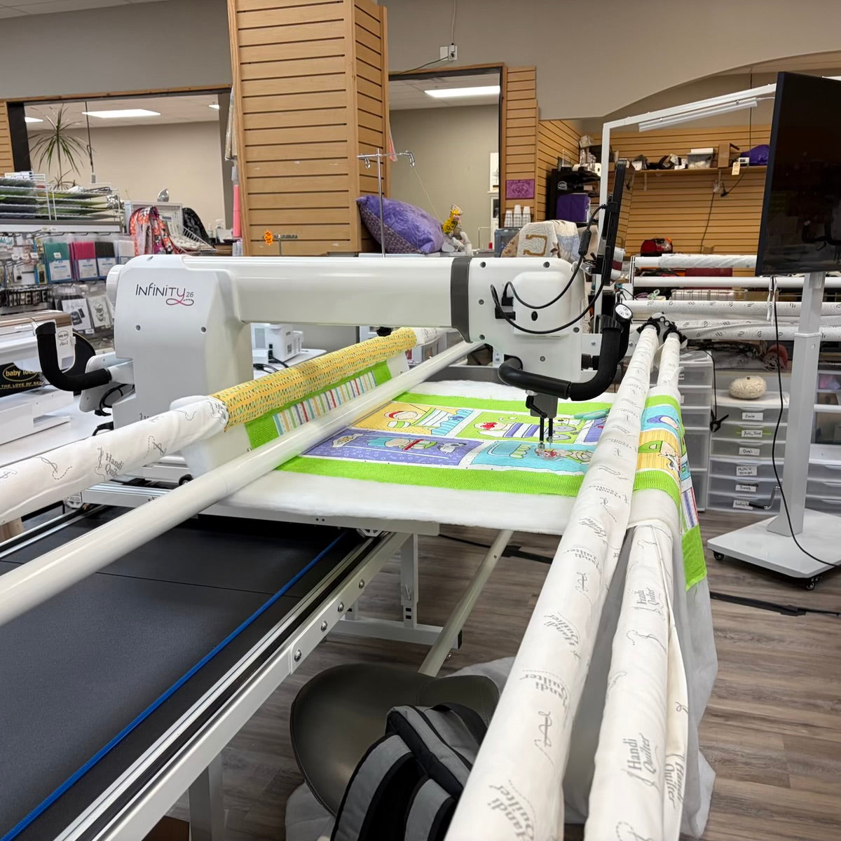 Handi Quilter Infinity 26 with Prostitcher and 12' Frame REFURBISHED WITH WARRANTEE