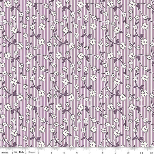Hazel Taffy Vintage Bee by Riley Blake - Sold by the 1/4yd