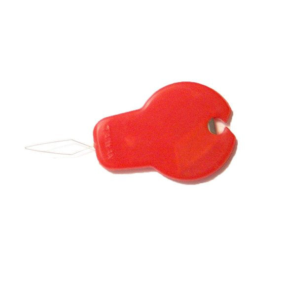 Needle Threader Cutter Red – Quiltandsew.com